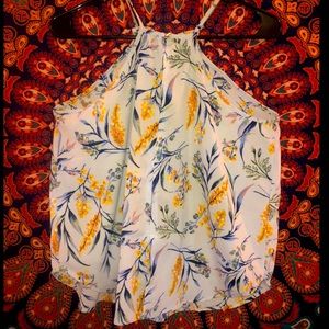 Fashionable tank top